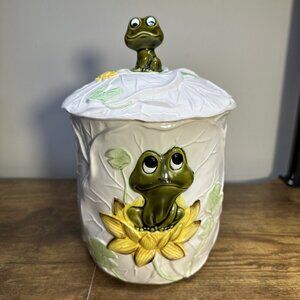 1978 Sears Roebuck NEIL the FROG Ceramic Large Canister 10.5” Lily Pad Japan